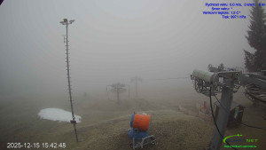 Lyžařský areál Mikulčin vrch - Sjezdovka Lopata - 15.12.2025 v 15:45 Lyžařský areál Mikulčin vrch - Sjezdovka Lopata - 15.12.2025 v 15:45