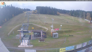 Lyžařský areál Zadov - Sjezdovka Kobyla - 3.11.2025 v 08:45 Lyžařský areál Zadov - Sjezdovka Kobyla - 3.11.2025 v 08:45