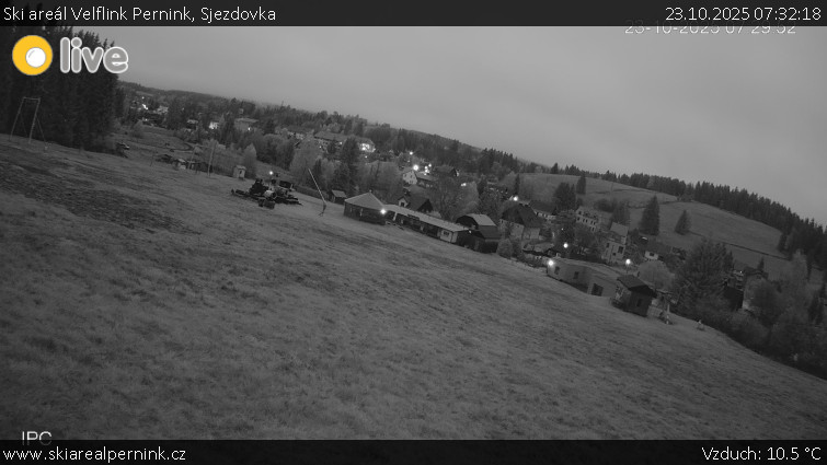 Ski areál Velflink Pernink - Sjezdovka - 23.10.2025 v 07:32 Ski areál Velflink Pernink - Sjezdovka - 23.10.2025 v 07:32