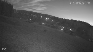 Ski areál Velflink Pernink - Sjezdovka - 1.11.2025 v 06:15 Ski areál Velflink Pernink - Sjezdovka - 1.11.2025 v 06:15