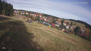 Ski areál Velflink Pernink - Sjezdovka - 1.11.2025 v 12:03 Ski areál Velflink Pernink - Sjezdovka - 1.11.2025 v 12:03