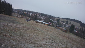 Ski areál Velflink Pernink - Sjezdovka - 17.11.2025 v 08:15 Ski areál Velflink Pernink - Sjezdovka - 17.11.2025 v 08:15