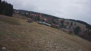 Ski areál Velflink Pernink - Sjezdovka - 17.11.2025 v 11:03 Ski areál Velflink Pernink - Sjezdovka - 17.11.2025 v 11:03