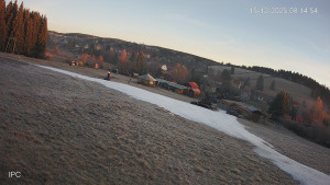 Ski areál Velflink Pernink - Sjezdovka - 15.12.2025 v 08:15 Ski areál Velflink Pernink - Sjezdovka - 15.12.2025 v 08:15