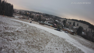 Ski areál Velflink Pernink - Sjezdovka - 23.12.2025 v 09:03 Ski areál Velflink Pernink - Sjezdovka - 23.12.2025 v 09:03