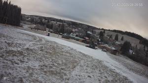 Ski areál Velflink Pernink - Sjezdovka - 23.12.2025 v 09:31 Ski areál Velflink Pernink - Sjezdovka - 23.12.2025 v 09:31