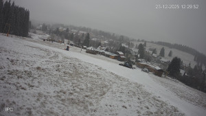 Ski areál Velflink Pernink - Sjezdovka - 23.12.2025 v 12:31 Ski areál Velflink Pernink - Sjezdovka - 23.12.2025 v 12:31