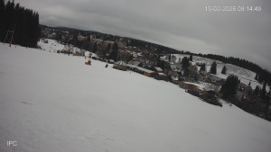 Ski areál Velflink Pernink - Sjezdovka - 15.2.2026 v 09:15 Ski areál Velflink Pernink - Sjezdovka - 15.2.2026 v 09:15