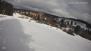 Ski areál Velflink Pernink - Sjezdovka - 15.2.2026 v 12:15 Ski areál Velflink Pernink - Sjezdovka - 15.2.2026 v 12:15