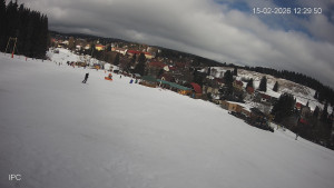 Ski areál Velflink Pernink - Sjezdovka - 15.2.2026 v 12:31 Ski areál Velflink Pernink - Sjezdovka - 15.2.2026 v 12:31