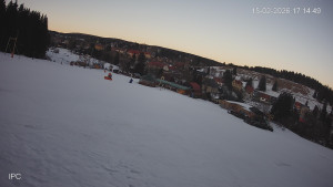 Ski areál Velflink Pernink - Sjezdovka - 15.2.2026 v 17:15 Ski areál Velflink Pernink - Sjezdovka - 15.2.2026 v 17:15