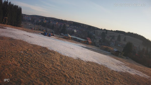 Ski areál Velflink Pernink - Sjezdovka - 23.3.2026 v 06:45 Ski areál Velflink Pernink - Sjezdovka - 23.3.2026 v 06:45