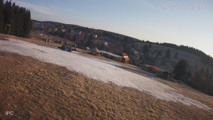 Ski areál Velflink Pernink - Sjezdovka - 23.3.2026 v 07:01 Ski areál Velflink Pernink - Sjezdovka - 23.3.2026 v 07:01