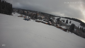 Ski areál Velflink Pernink - Sjezdovka - 1.4.2026 v 06:31 Ski areál Velflink Pernink - Sjezdovka - 1.4.2026 v 06:31