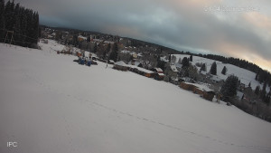 Ski areál Velflink Pernink - Sjezdovka - 1.4.2026 v 07:01 Ski areál Velflink Pernink - Sjezdovka - 1.4.2026 v 07:01