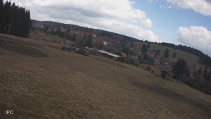 Ski areál Velflink Pernink - Sjezdovka - 16.4.2026 v 13:01 Ski areál Velflink Pernink - Sjezdovka - 16.4.2026 v 13:01