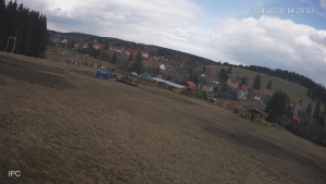 Ski areál Velflink Pernink - Sjezdovka - 16.4.2026 v 14:31 Ski areál Velflink Pernink - Sjezdovka - 16.4.2026 v 14:31