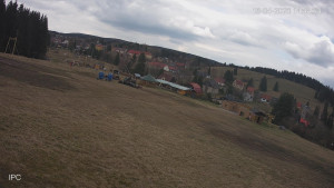 Ski areál Velflink Pernink - Sjezdovka - 16.4.2026 v 14:45 Ski areál Velflink Pernink - Sjezdovka - 16.4.2026 v 14:45