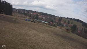 Ski areál Velflink Pernink - Sjezdovka - 16.4.2026 v 17:01 Ski areál Velflink Pernink - Sjezdovka - 16.4.2026 v 17:01