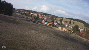 Ski areál Velflink Pernink - Sjezdovka - 16.4.2026 v 18:01 Ski areál Velflink Pernink - Sjezdovka - 16.4.2026 v 18:01