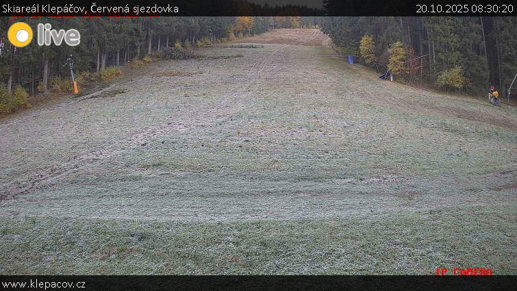 Skiareál Klepáčov - Červená sjezdovka - 20.10.2025 v 08:30 Skiareál Klepáčov - Červená sjezdovka - 20.10.2025 v 08:30