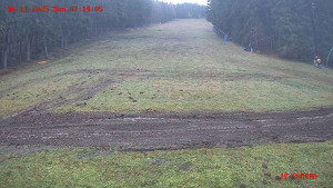 Skiareál Klepáčov - Červená sjezdovka - 16.11.2025 v 07:15 Skiareál Klepáčov - Červená sjezdovka - 16.11.2025 v 07:15
