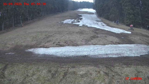 Skiareál Klepáčov - Červená sjezdovka - 16.4.2026 v 05:45 Skiareál Klepáčov - Červená sjezdovka - 16.4.2026 v 05:45