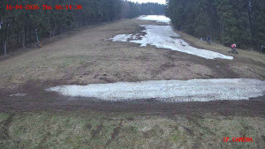 Skiareál Klepáčov - Červená sjezdovka - 16.4.2026 v 06:15 Skiareál Klepáčov - Červená sjezdovka - 16.4.2026 v 06:15