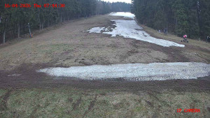 Skiareál Klepáčov - Červená sjezdovka - 16.4.2026 v 07:45 Skiareál Klepáčov - Červená sjezdovka - 16.4.2026 v 07:45