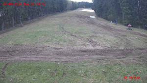 Skiareál Klepáčov - Červená sjezdovka - 26.4.2026 v 06:15 Skiareál Klepáčov - Červená sjezdovka - 26.4.2026 v 06:15