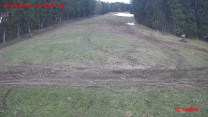 Skiareál Klepáčov - Červená sjezdovka - 26.4.2026 v 08:15 Skiareál Klepáčov - Červená sjezdovka - 26.4.2026 v 08:15