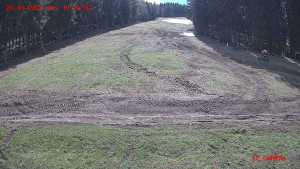 Skiareál Klepáčov - Červená sjezdovka - 26.4.2026 v 11:45 Skiareál Klepáčov - Červená sjezdovka - 26.4.2026 v 11:45