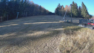 Lyžařský vlek Karlova Studánka - Sjezdovka - 7.11.2025 v 14:15 Lyžařský vlek Karlova Studánka - Sjezdovka - 7.11.2025 v 14:15