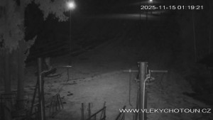 Ski areál Chotouň - Sjezdovka - 15.11.2025 v 01:30 Ski areál Chotouň - Sjezdovka - 15.11.2025 v 01:30