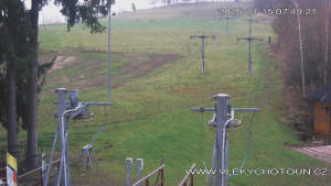 Ski areál Chotouň - Sjezdovka - 15.11.2025 v 08:00 Ski areál Chotouň - Sjezdovka - 15.11.2025 v 08:00