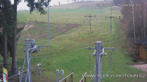 Ski areál Chotouň - Sjezdovka - 15.11.2025 v 09:15 Ski areál Chotouň - Sjezdovka - 15.11.2025 v 09:15