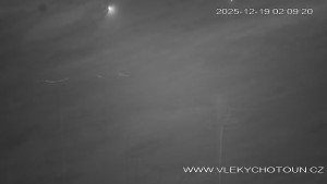 Ski areál Chotouň - Sjezdovka - 19.12.2025 v 02:15 Ski areál Chotouň - Sjezdovka - 19.12.2025 v 02:15