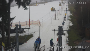 Ski areál Chotouň - Sjezdovka - 19.12.2025 v 10:15 Ski areál Chotouň - Sjezdovka - 19.12.2025 v 10:15