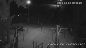 Ski areál Chotouň - Sjezdovka - 22.2.2026 v 00:15 Ski areál Chotouň - Sjezdovka - 22.2.2026 v 00:15