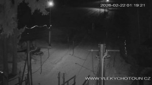 Ski areál Chotouň - Sjezdovka - 22.2.2026 v 01:30 Ski areál Chotouň - Sjezdovka - 22.2.2026 v 01:30
