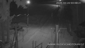 Ski areál Chotouň - Sjezdovka - 22.2.2026 v 03:15 Ski areál Chotouň - Sjezdovka - 22.2.2026 v 03:15