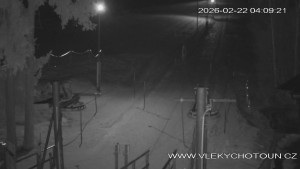 Ski areál Chotouň - Sjezdovka - 22.2.2026 v 04:15 Ski areál Chotouň - Sjezdovka - 22.2.2026 v 04:15