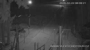 Ski areál Chotouň - Sjezdovka - 22.2.2026 v 06:15 Ski areál Chotouň - Sjezdovka - 22.2.2026 v 06:15