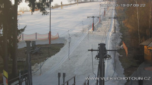 Ski areál Chotouň - Sjezdovka - 19.3.2026 v 07:15 Ski areál Chotouň - Sjezdovka - 19.3.2026 v 07:15