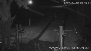Ski areál Chotouň - Sjezdovka - 14.4.2026 v 00:45 Ski areál Chotouň - Sjezdovka - 14.4.2026 v 00:45