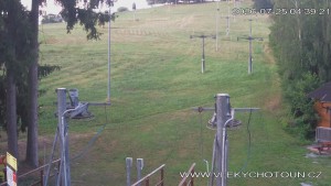 Ski areál Chotouň - Sjezdovka - 25.7.2026 v 05:45 Ski areál Chotouň - Sjezdovka - 25.7.2026 v 05:45