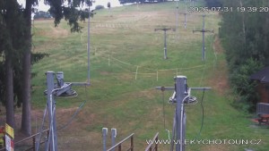 Skigebiet Chotouň - Skipiste - 31.7.2026 v 20:45 Skigebiet Chotouň - Skipiste - 31.7.2026 v 20:45