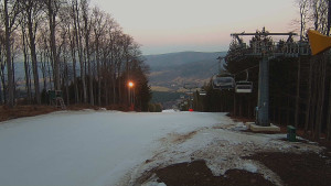 Skiareál - Skipark Filipovice - Horní stanice Lanové dráhy - 6.3.2026 v 17:45 Skiareál - Skipark Filipovice - Horní stanice Lanové dráhy - 6.3.2026 v 17:45