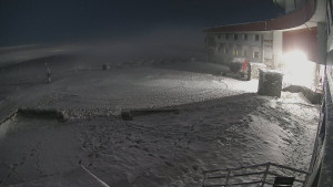 Praděd - Vysílač - Praděd - Vysílač - Hlavní vchod - 8.1.2026 v 02:05 Praděd - Vysílač - Praděd - Vysílač - Hlavní vchod - 8.1.2026 v 02:05