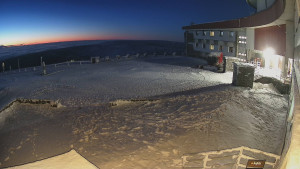 Praděd - Vysílač - Praděd - Vysílač - Hlavní vchod - 8.1.2026 v 06:40 Praděd - Vysílač - Praděd - Vysílač - Hlavní vchod - 8.1.2026 v 06:40